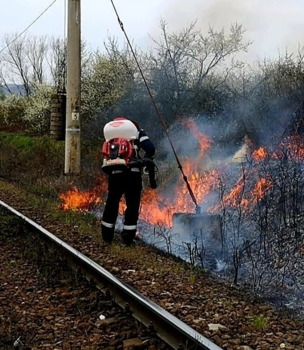 (FOTO) Misiunile pompierilor arădeni continuă! 6 incendii în ultimele 24 de ore