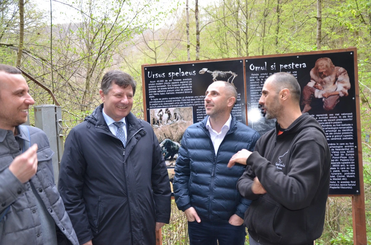 (FOTO) Moneasa trebuie să revină la normalitate
