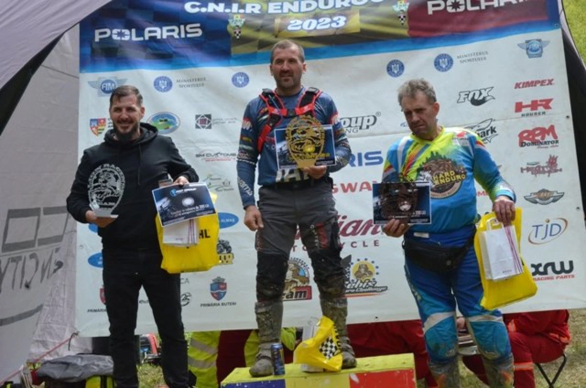 (FOTO) Motoriștii cu multă adrenalină și-au dat întâlnire la Moneasa