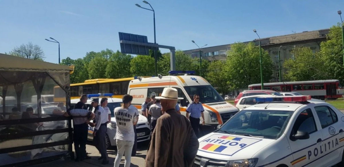 (FOTO) O nouă altercație la barul ”Unic”! Salvarea și trei echipaje de poliție, la fața locului