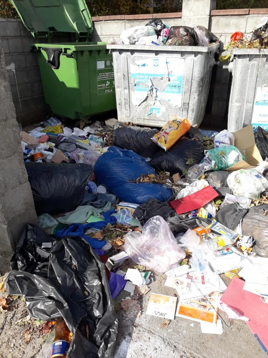 (FOTO) RETIM își bate joc de arădeni, cu largul concurs al liberalilor de la primărie și CJA