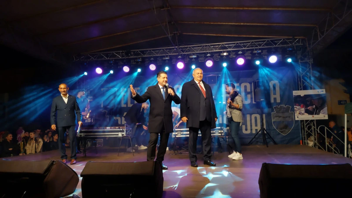 (FOTO) Sărbătoarea orașului Pecica a strâns mii de persoane, în Piața Regele Mihai I