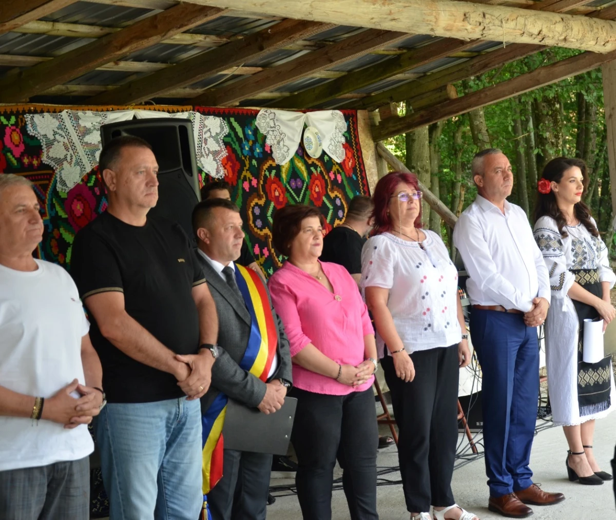 (FOTO) Satul de Vacanță Groșeni a găzduit cea de-a X-a ediție a Întâlnirii Codrenilor