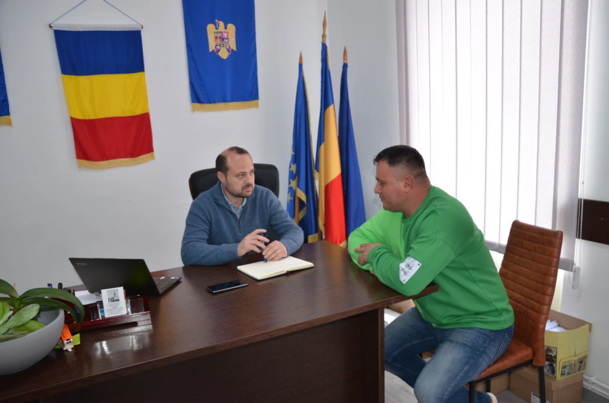 (FOTO) Un primar implicat cu adevărat în modernizarea comunei