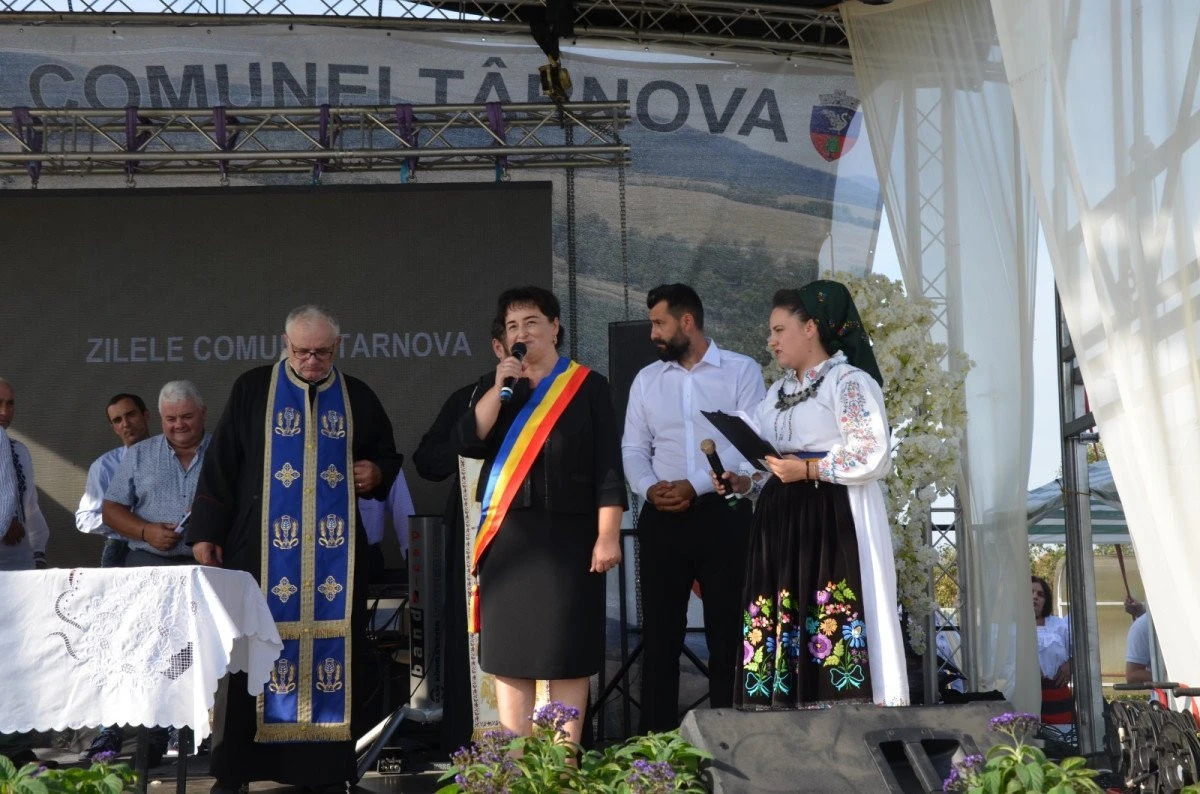 (FOTO) Zilele comunei Târnova, un eveniment de neuitat pentru sutele de cetățeni prezenți