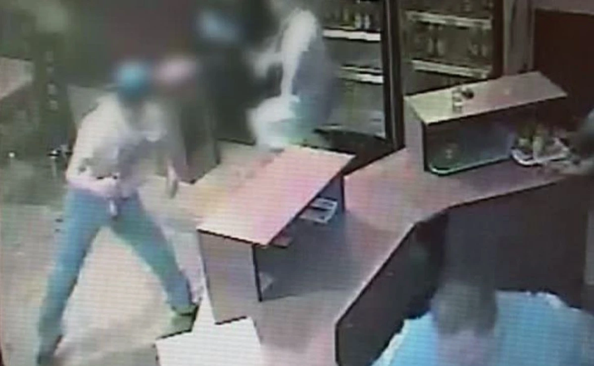FRATII RAT S-AU BATUT CA-N FILME INTR-UN BAR DIN NADAB. DUPA TREI ANI AU FOST TRIMISI IN JUDECATA