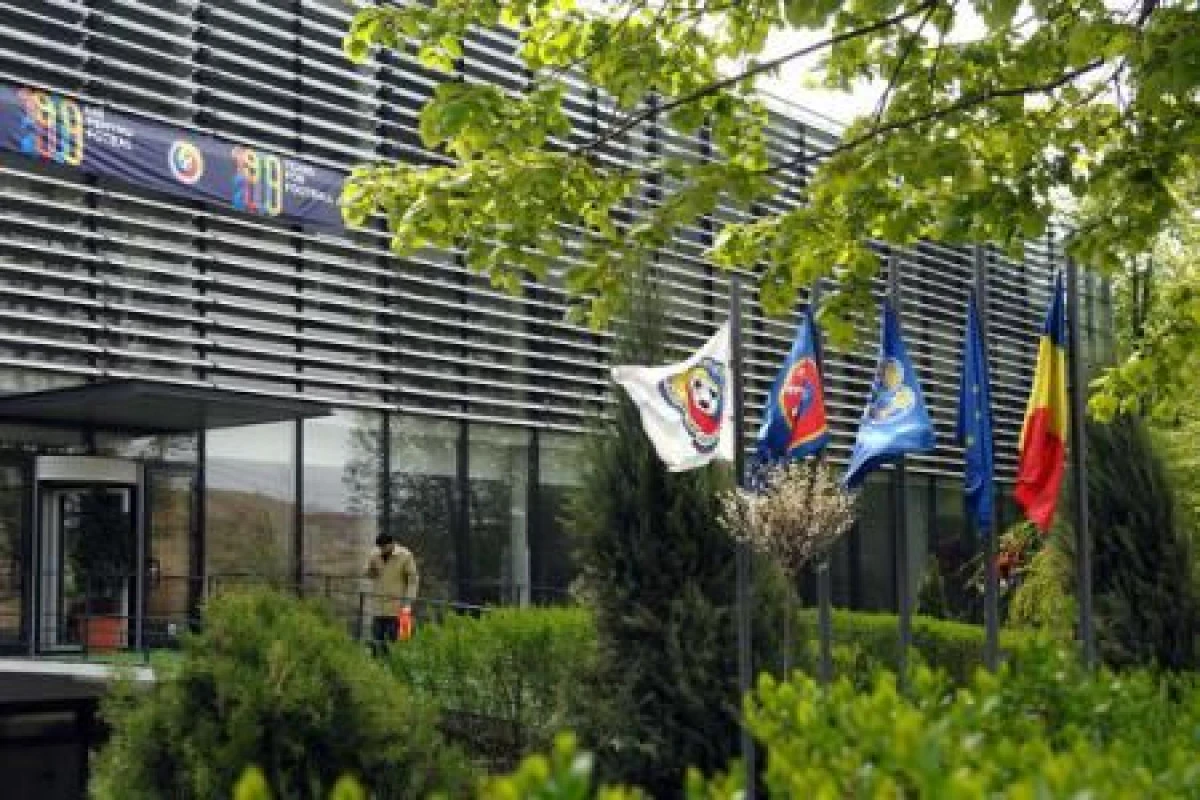 FRF A DEPUNCTAT OPT CLUBURI PENTRU SEZONUL 2015-2016