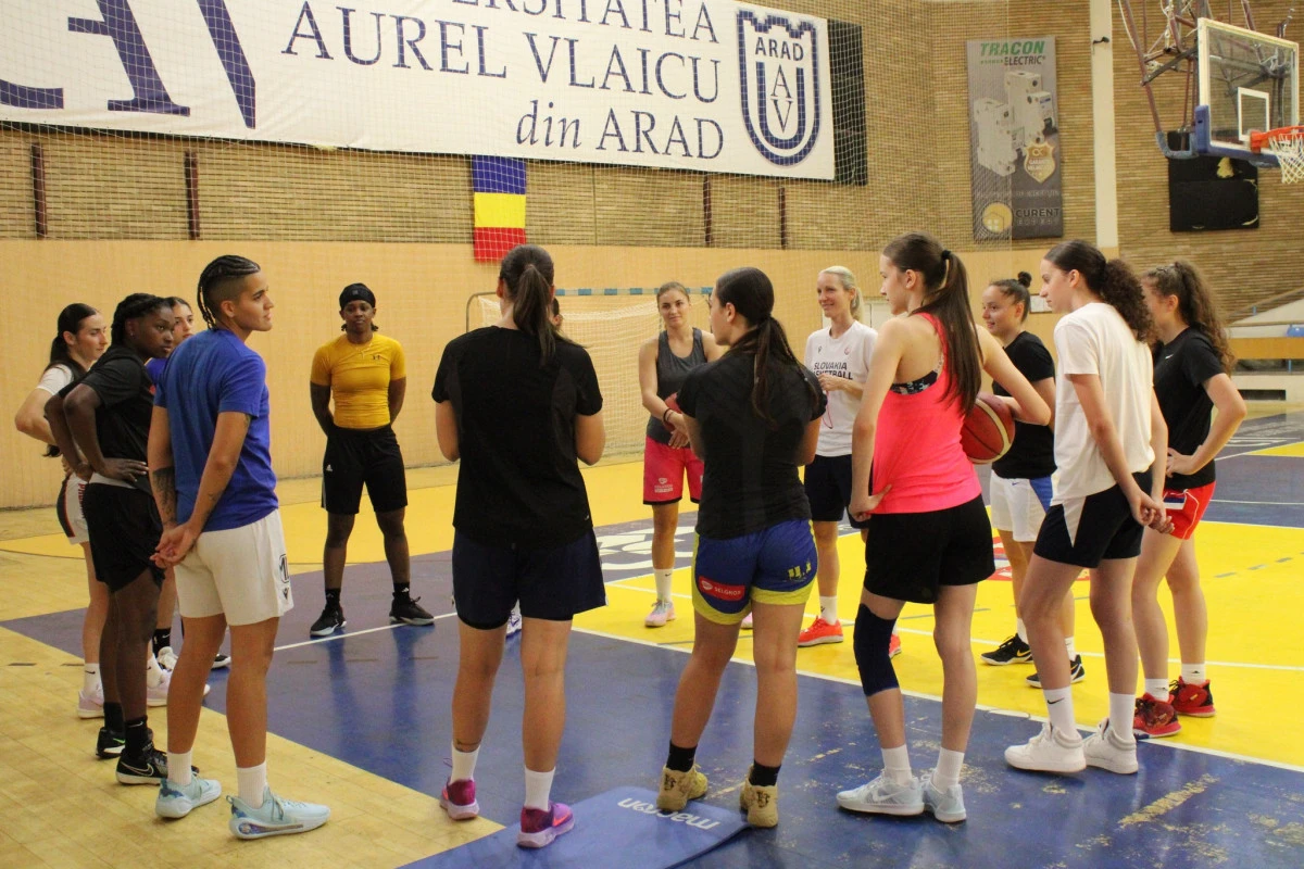„Galben-albastrele” s-au reunit sub comanda Tatianei Gallova. Slovaca anunță obiective mari: „Vedem, prima dată finala!” (FOTO)