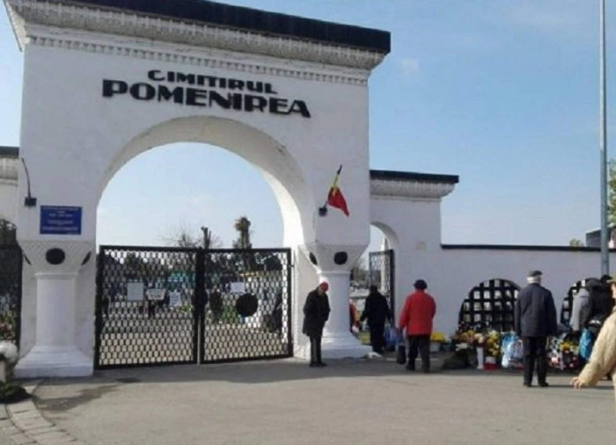 GCA cere arădenilor să folosească europubelele din cimitire