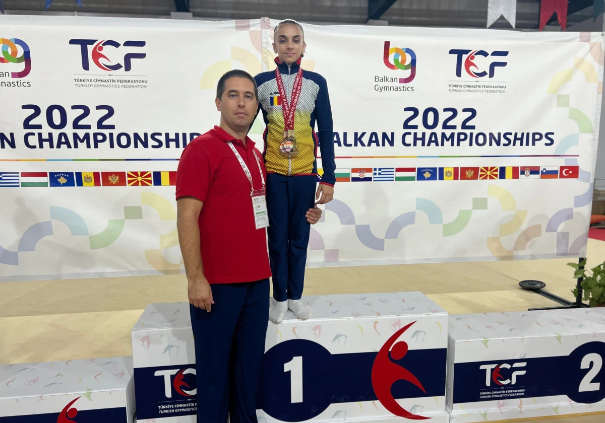 Gimnasta arădeană Marcela Cercea este medaliată cu aur și bronz balcanic! (FOTO)