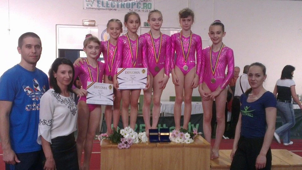 GIMNASTELE DE LA CSM ARAD AU URCAT PE PODIUMUL NATIONAL LA JUNIOARE III (FOTO)