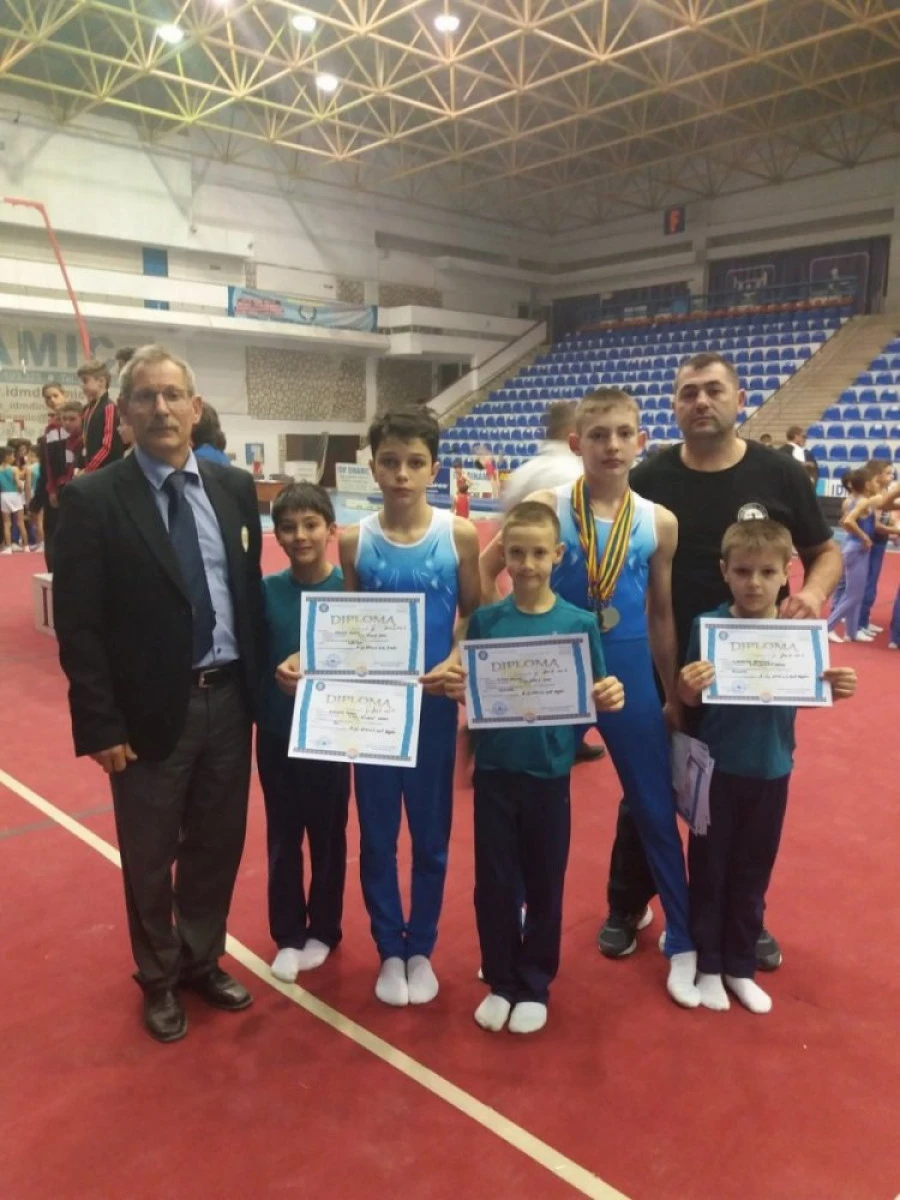 Gimnastul Eduard Vîţ, de cinci ori medaliat la Naţionalele Şcolare