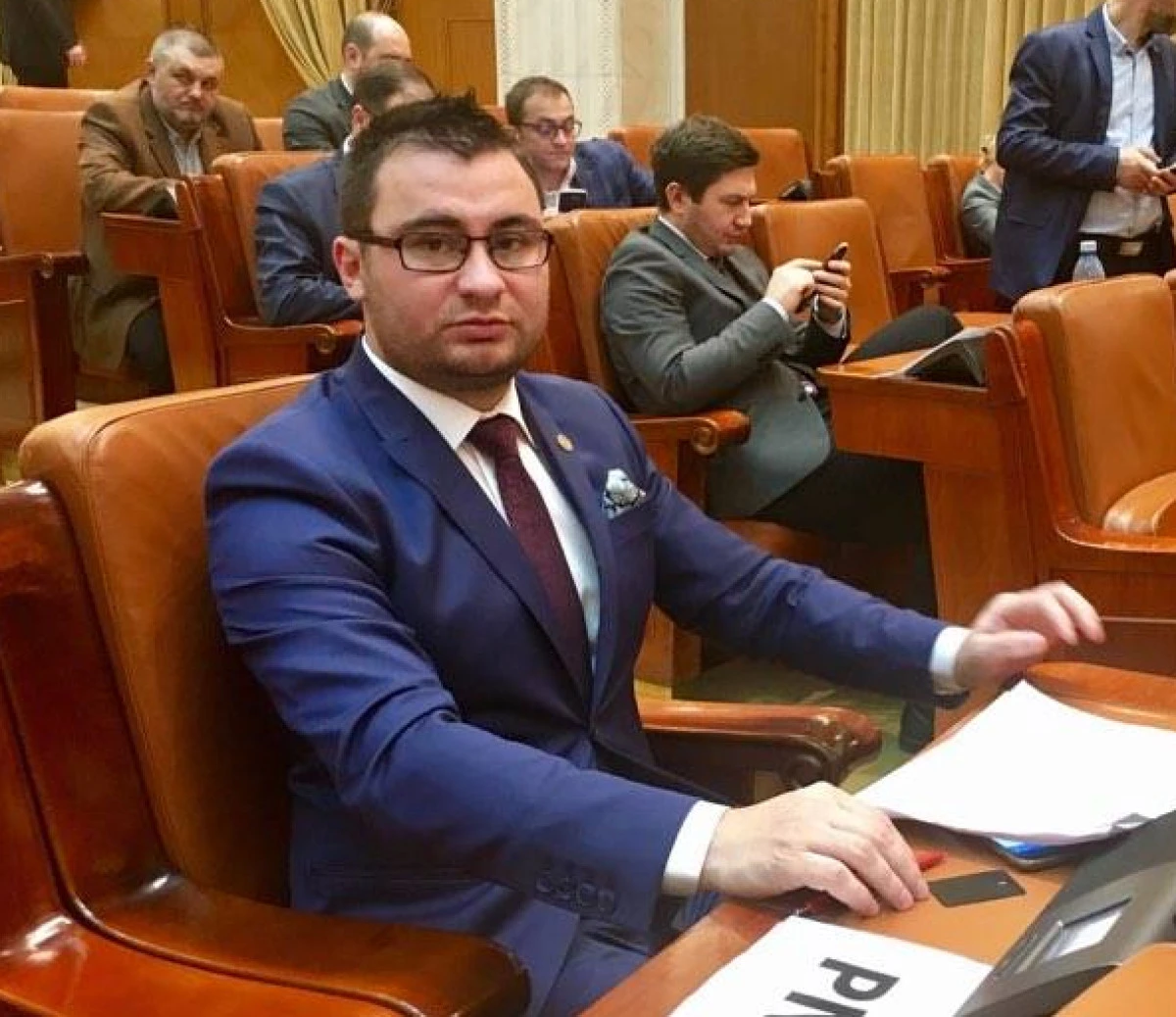 Glad Varga (PNL): “Proiectul privind asigurarea infrastructurii de alimentare pentru vehicule electrice a primit aviz favorabil”