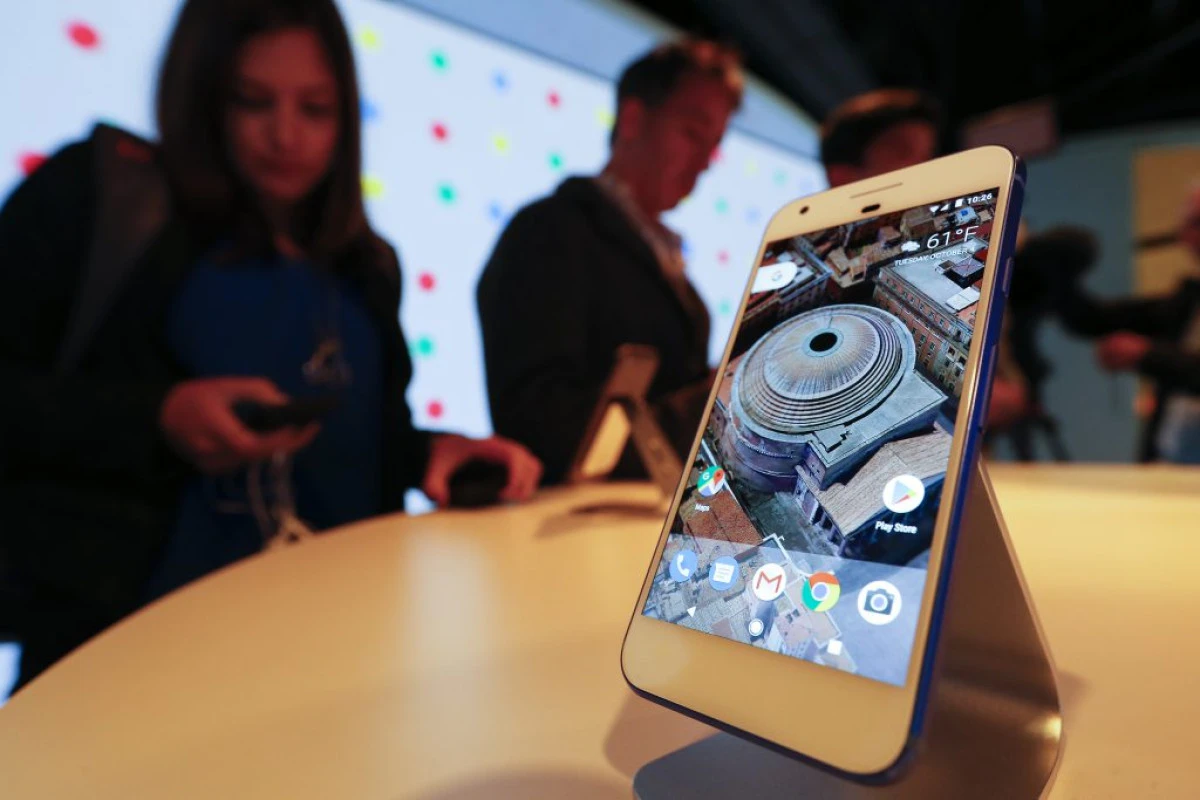 Google a lansat două noi modele de telefon