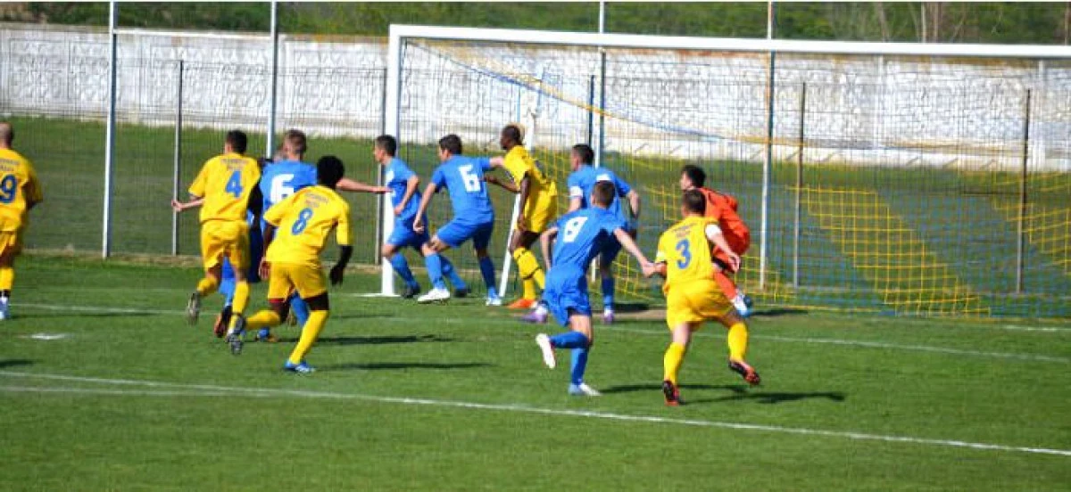 „GRANICERII” AU SURPRINS LIDERUL: PROGRESUL PECICA - FRONTIERA CURTICI 2-2