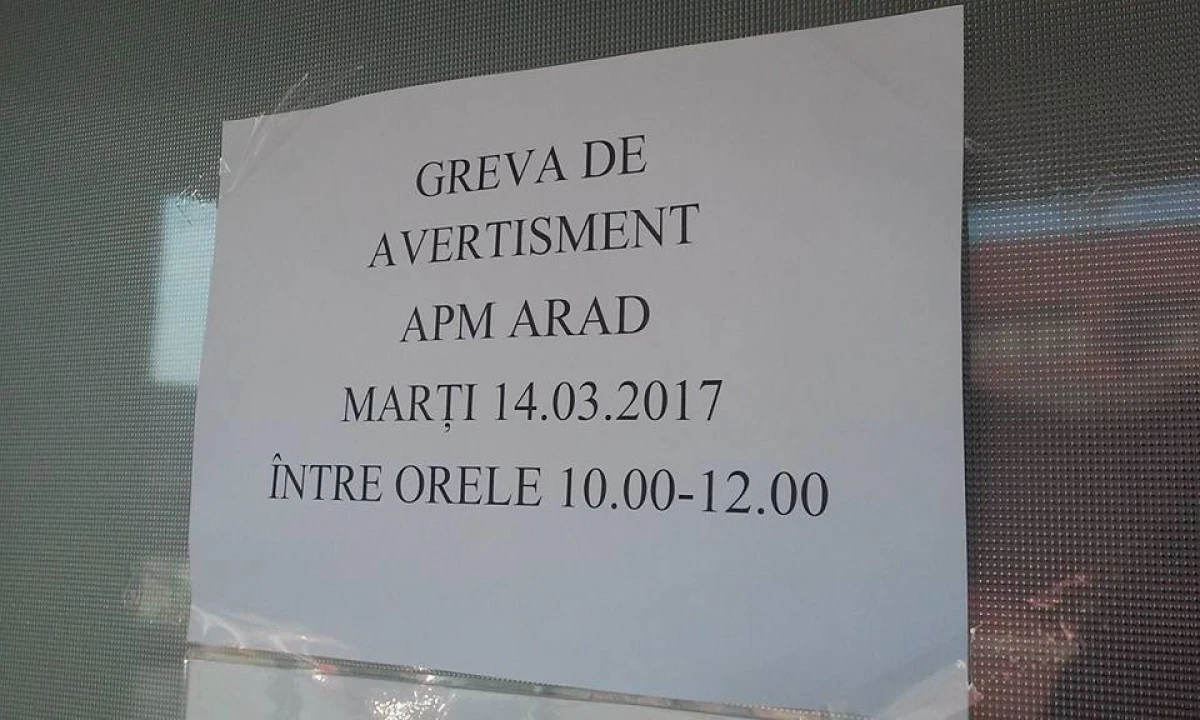Grevă la Agenţia pentru Protecţia Mediului din Arad