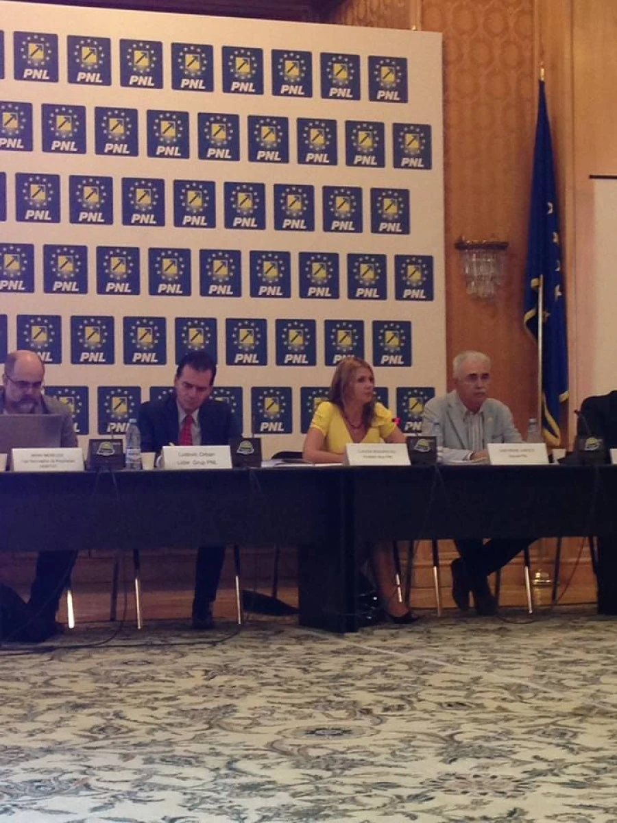 GRUPUL PARLAMENTAR PNL A AVUT O DEZBATERE PE TEMA LEGILOR ASOCIATIILOR DE PROPRIETARI
