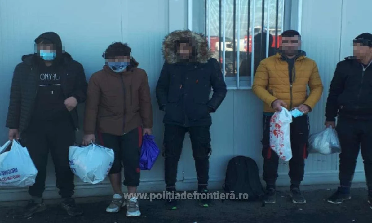 Grupuri de cetăţeni afgani depistate la P.T.F. Nădlac II