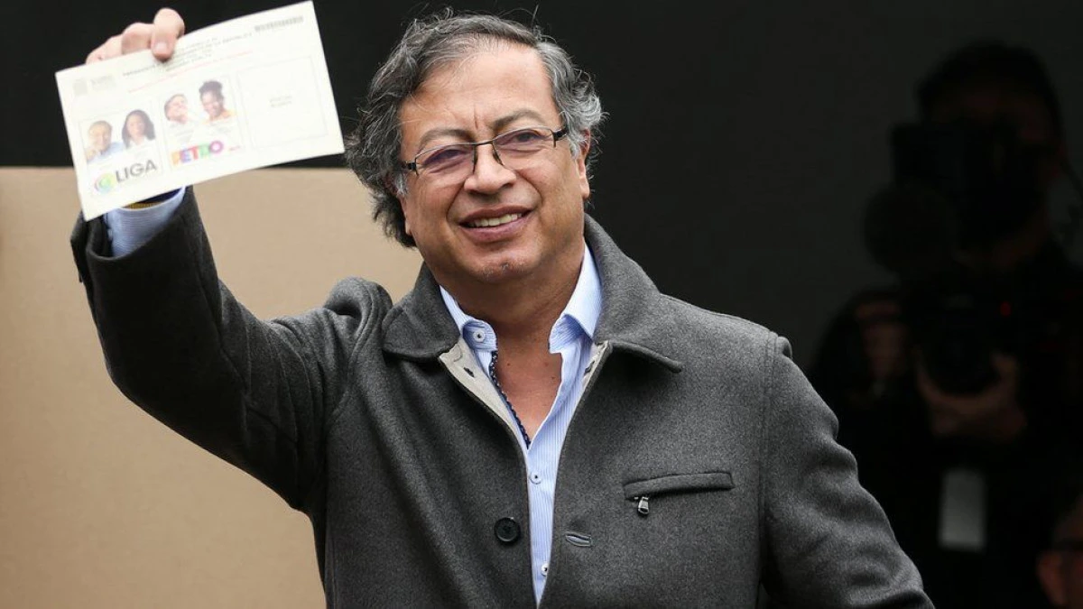 Gustavo Petro a fost ales primul preşedinte de stânga din istoria Columbiei