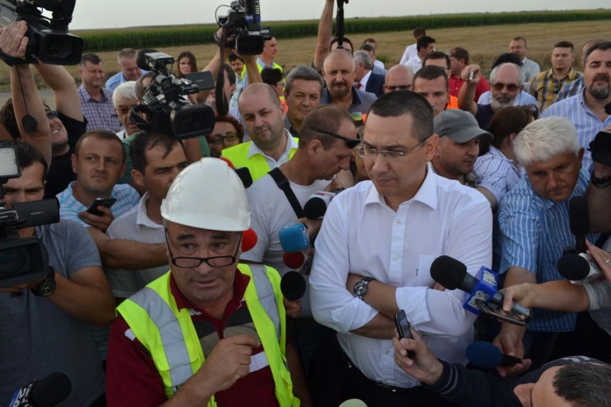 GUVERNUL SALVEAZA CET-UL: OPT MILIOANE DE LEI PENTRU CALDURA SI APA CALDA A ARADENILOR