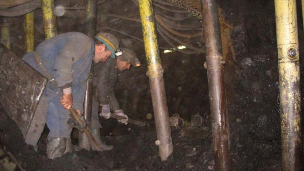 GUVERNUL VA ALOCA PESTE 30 DE MILIOANE DE EURO PENTRU INCHIDEREA MINELOR NECOMPETIVITIVE DE HUILA