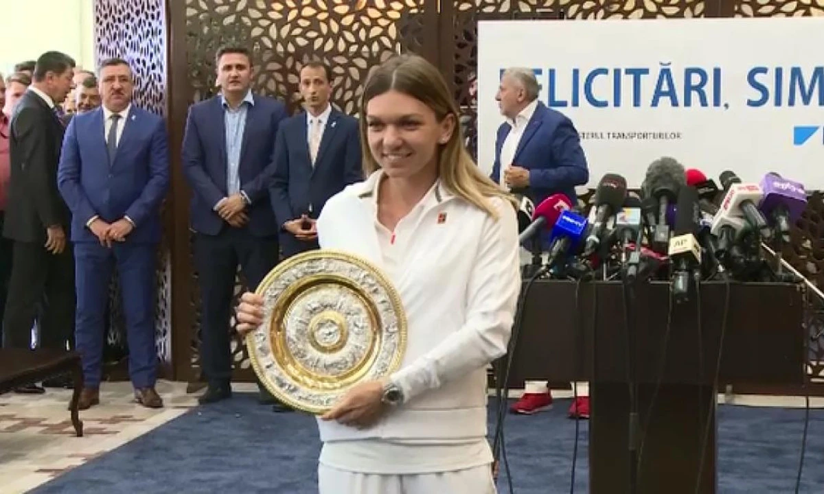 Halep a adus trofeul în România! Va fi decorată de preşedinte