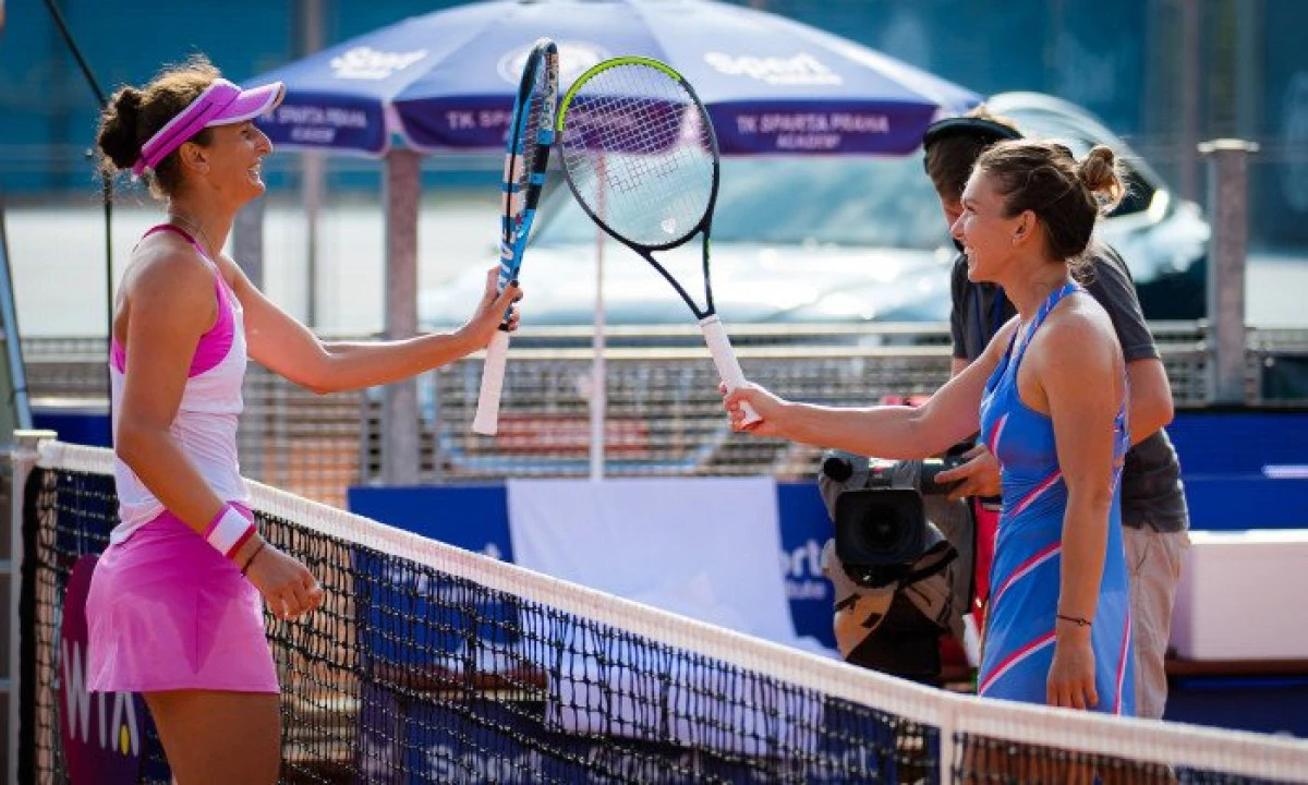 Halep a câştigat duelul româncelor, de la Roland Garros. Begu continuă la dublu