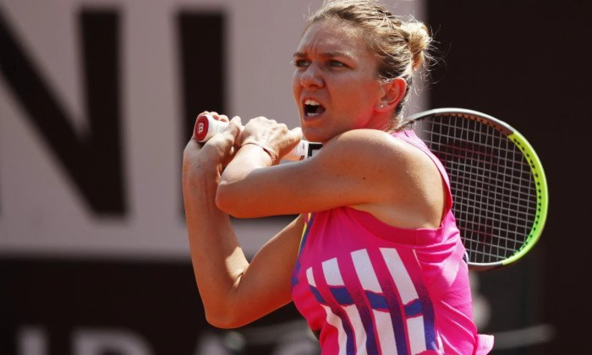 Halep a învins-o pe Muguruza şi s-a calificat în finala turneului de la Roma