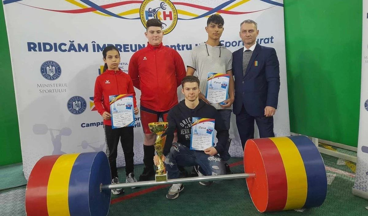 Halterofilii CSM-ului au urcat pe podium la Cupa României: Daniel Jigău - o nouă demonstrație de forță!
