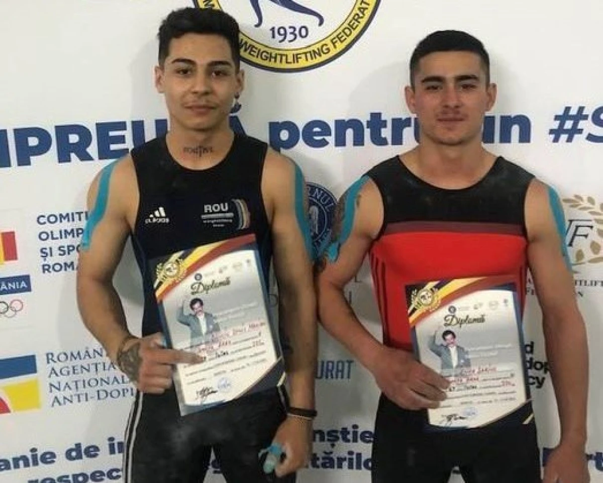 Halterofilii de la AMEFA Arad au urcat pe podium la Cupa României pentru juniori