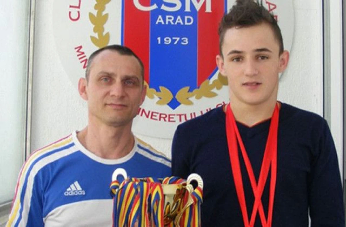 HALTEROFILUL ARADEAN FLORIN VIZITIU ESTE TRIPLU MEDALIAT EUROPEAN DE JUNIORI!