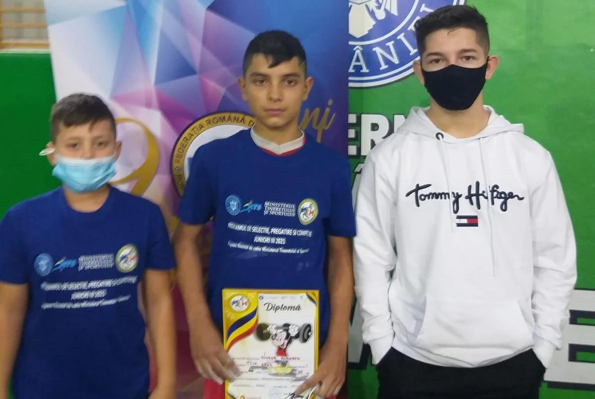 Halterofilul Roberto David Ciurar, remarcatul CSM-ului la ultimul concurs al anului