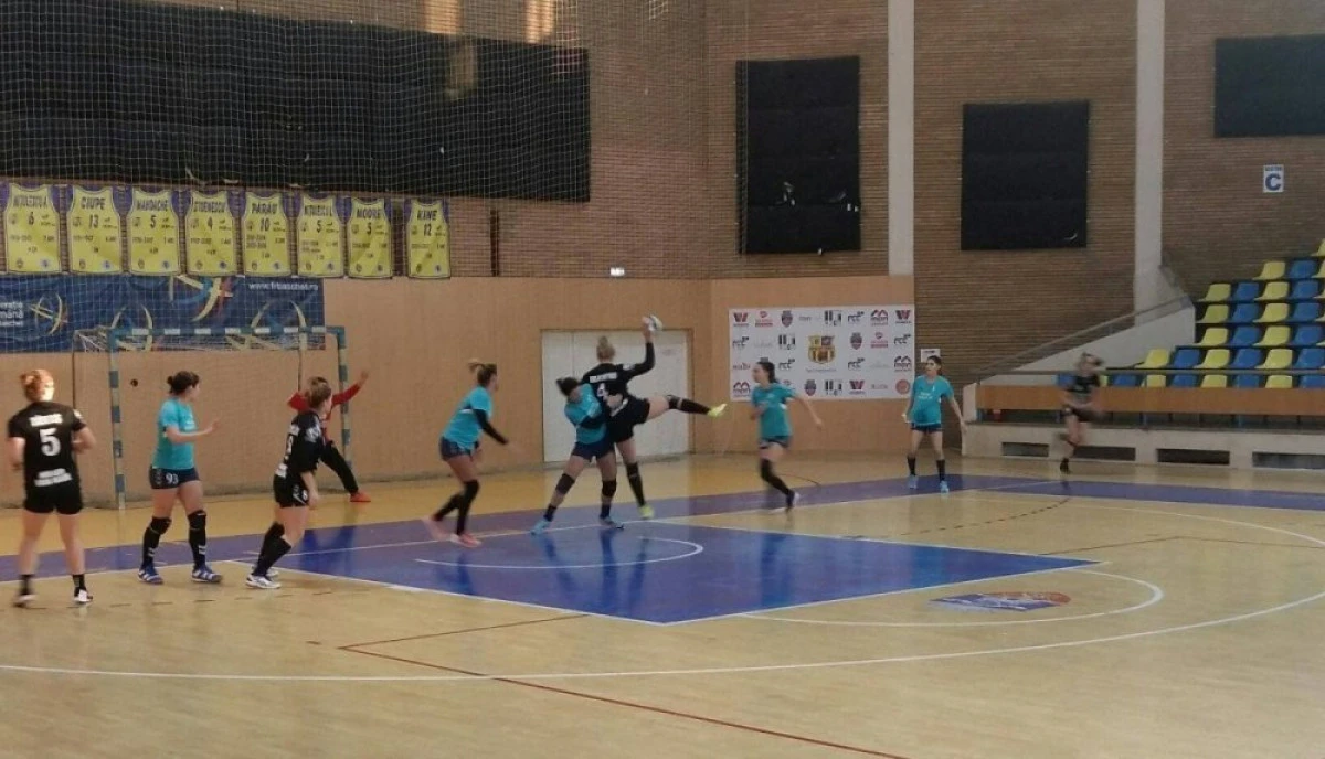 Handbal-spectacol la Arad: Minaur, dintr-o altă ligă!