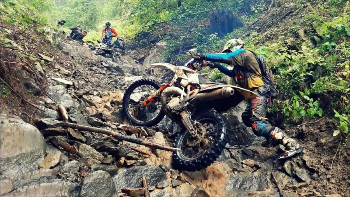 Hard Enduro Arad, de două ori pe podium la etapa de la Costeşti