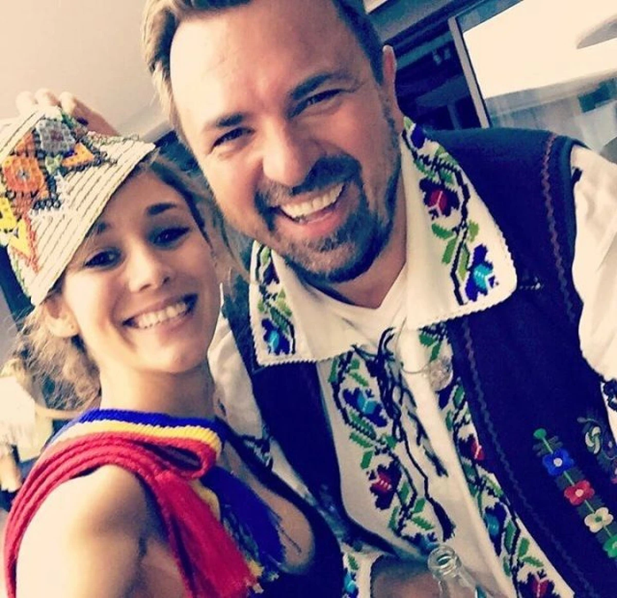 HORIA BRENCIU E MANDRU TATA! NU E FIICA LUI DE SANGE, DAR INIMA LUI E SUFICIENT DE MARE