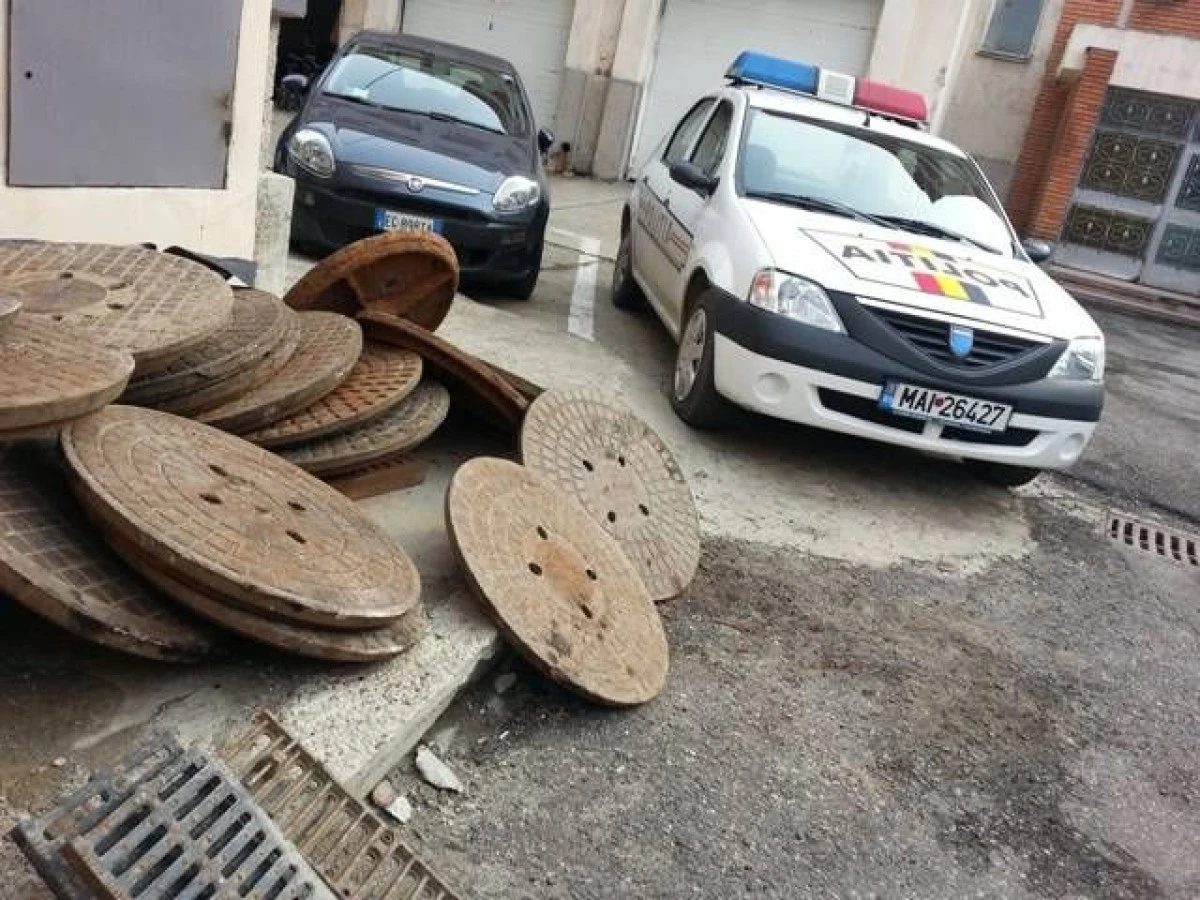 HOTI DE CAPACE DE CANAL, PRINSI DE POLITISTII ARADENI