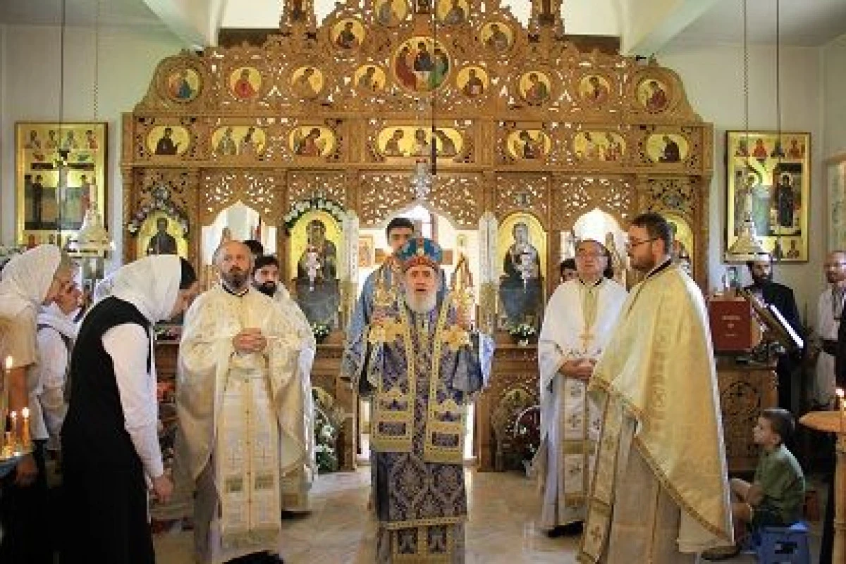HRAMUL DE VARA AL PARACLISULUI FACULTATII DE TEOLOGIE DIN ARAD