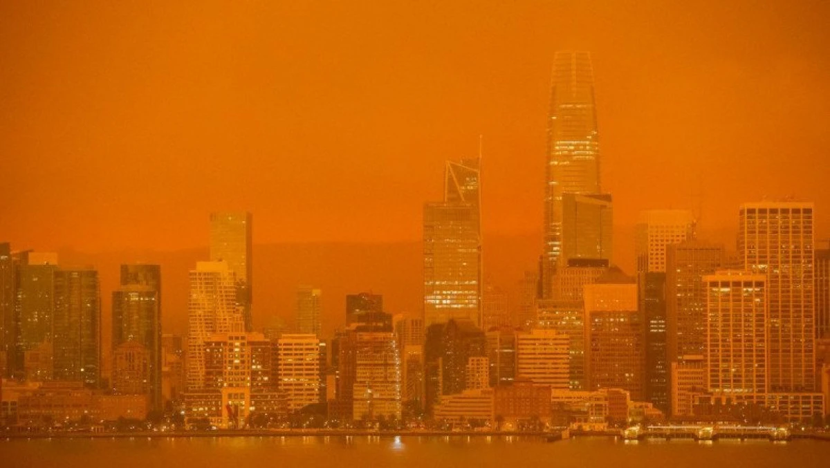 Imagini ca dintr-un film post-apocaliptic vin din San Francisco, Oakland și Berkeley