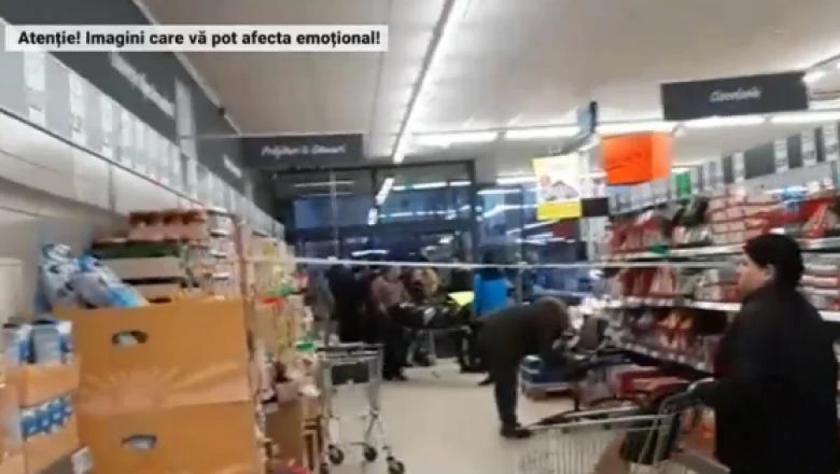 Imagini șocante într-un supermarket din vestul țării. Oamenii fac cumpărături în apropierea unui cadavru