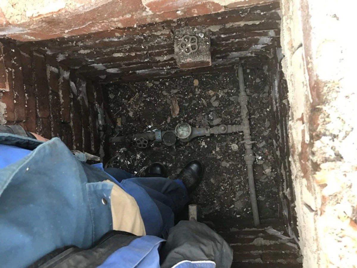 În Arad, sute de contoare de apă au îngheţat