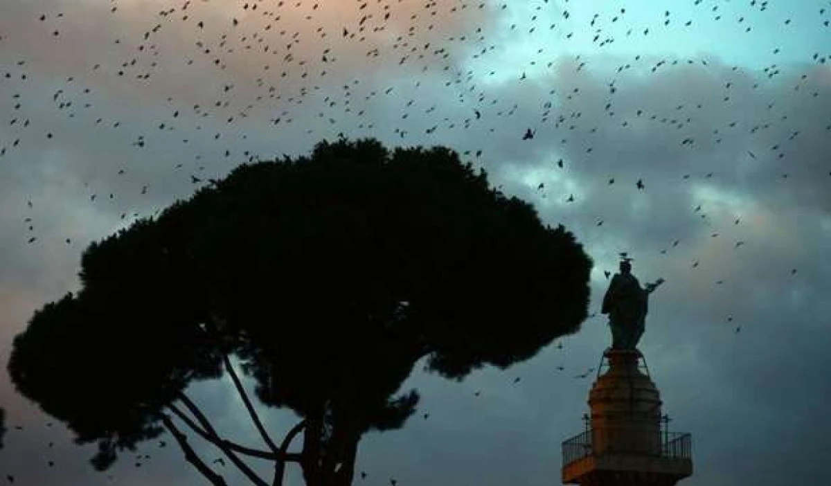 IN URMA CU 19 SECOLE ERA INAUGURATA COLUMNA LUI TRAIAN