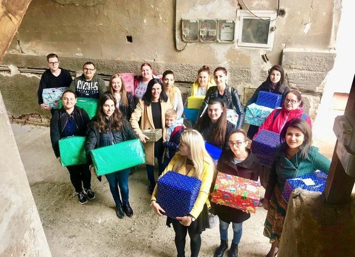 Încă două familii defavorizate din Arad, ajutate în cadrul campaniei ”Ajută-ne, să-i ajutăm!”