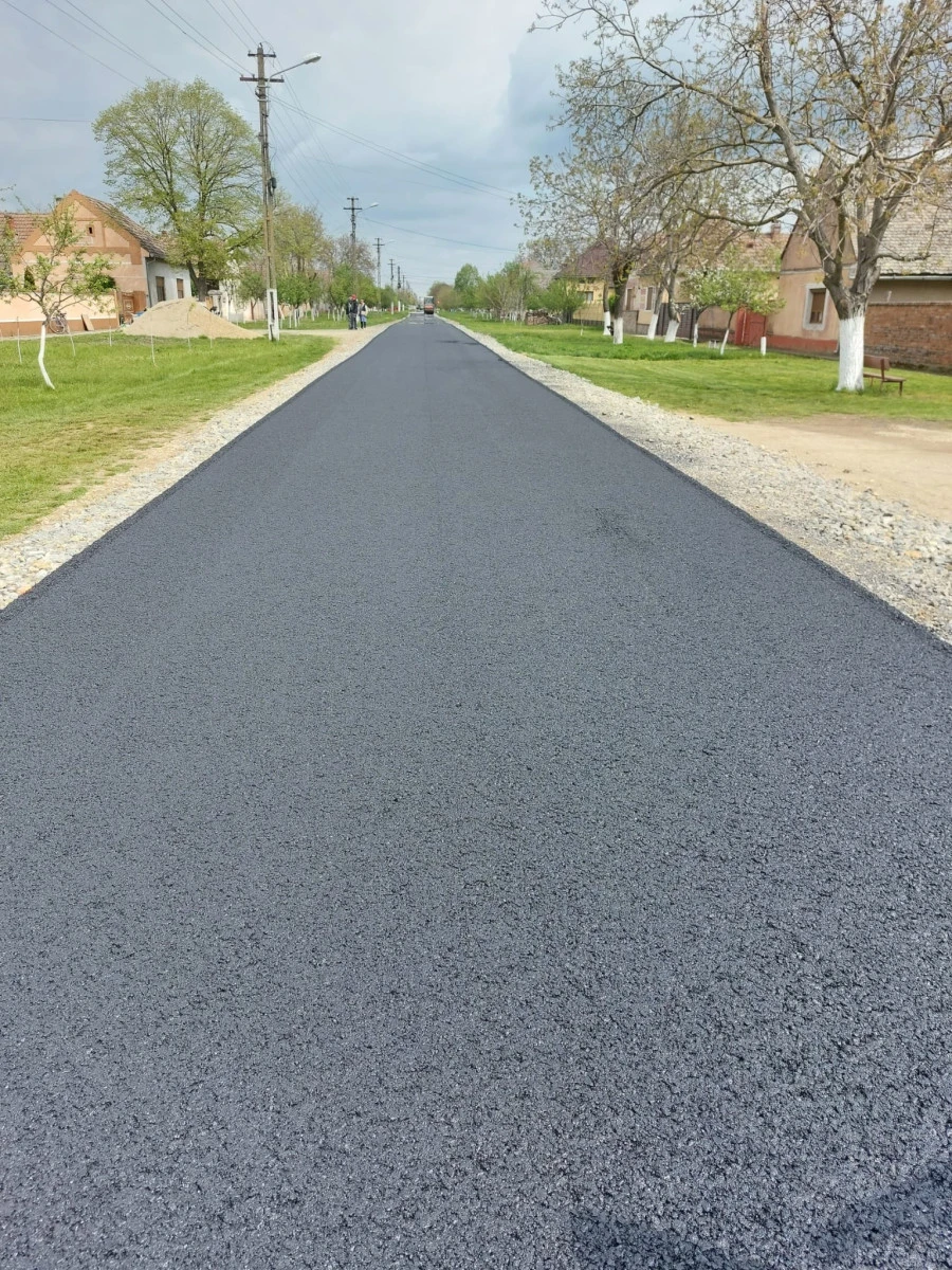 Încă o stradă va fi asfaltată în Secusigiu: încep lucrările pe strada 6