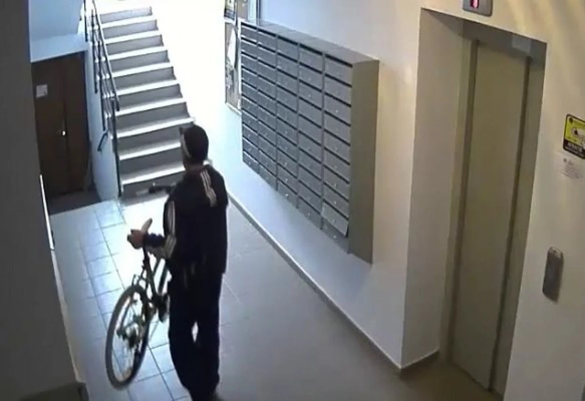 Încă trei arădeni, cercetați pentru furt calificat