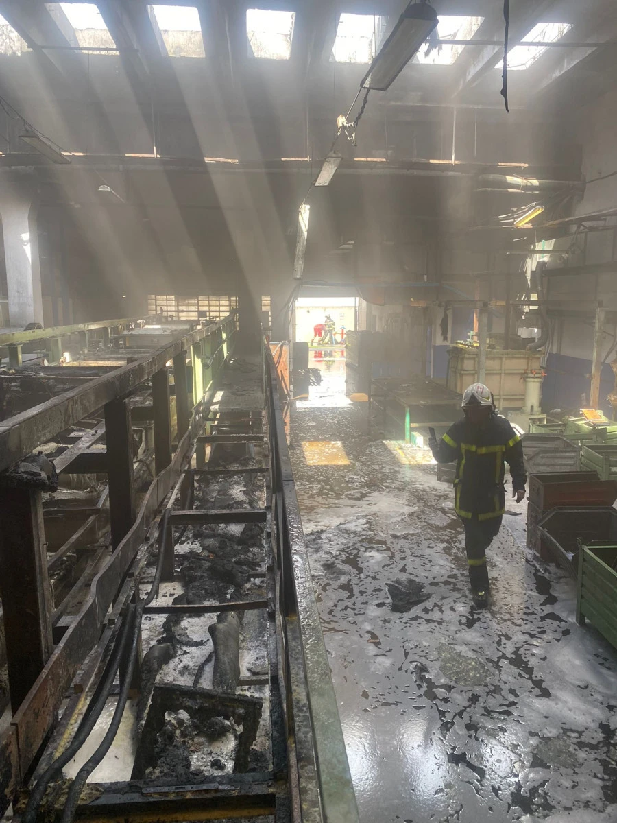 Incendiu de proporții la Fabrica Feroneria