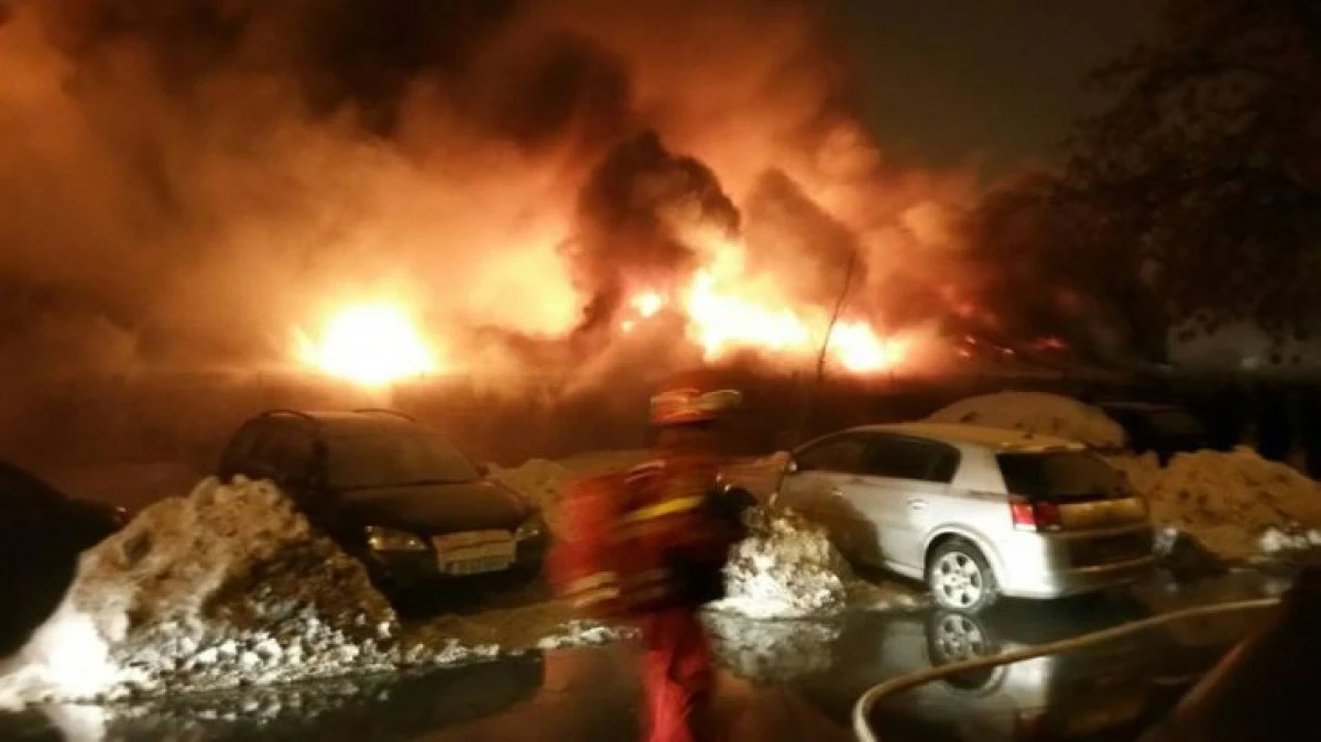Incendiu în clubul Bamboo din Bucureşti. Zeci de răniţi!