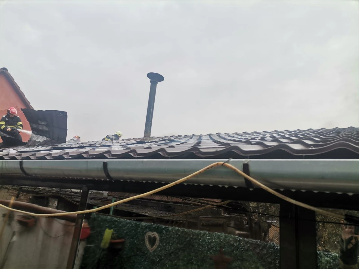 Incendiu într-o gospodărie din municipiul Arad