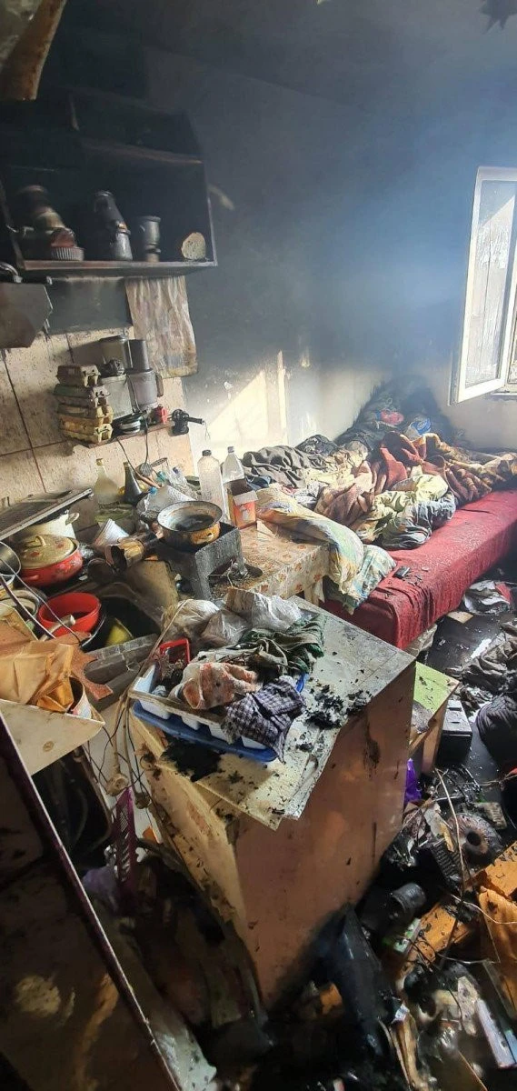 Incendiu într-un bloc pe strada Predeal: un etaj întreg a fost evacuat