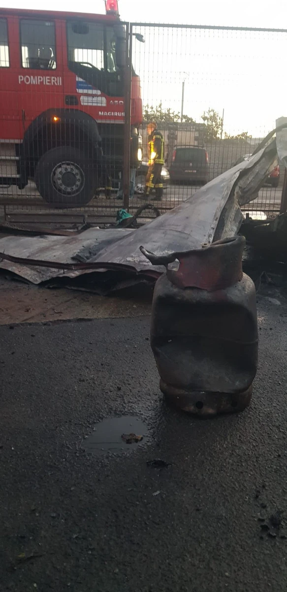 Incendiu la langoșeria de pe Câmpul Liniștii