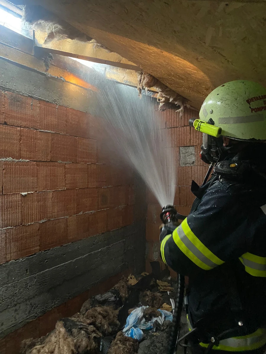 Incendiu la Policlinica Turcin. Angajații au părăsit clădirea